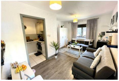 Romeo & Juliet'S With Private Parking Apartment Stratford-upon-Avon Phòng bức ảnh